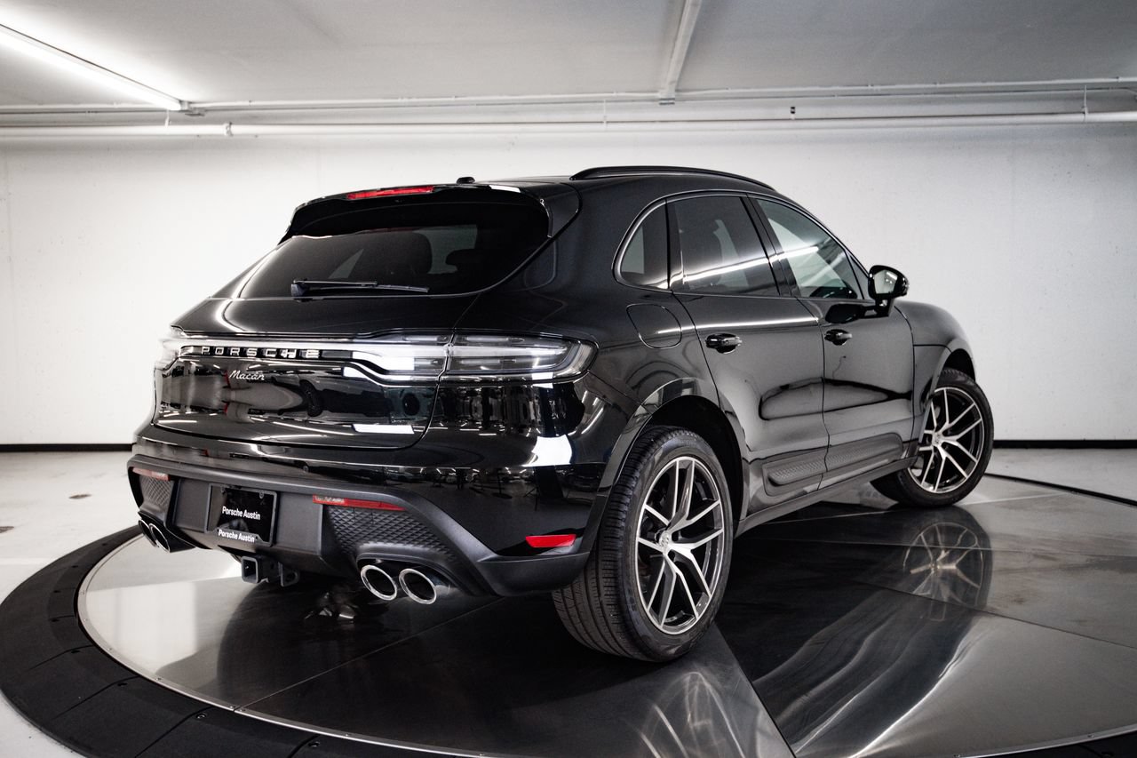 Certified 2024 Porsche Macan AWD/4WD image 7