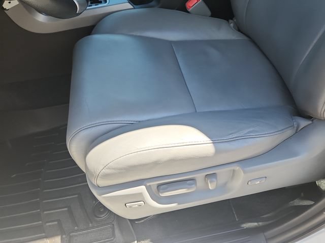 Used 2015 Toyota Sequoia Limited AWD/4WD image 9
