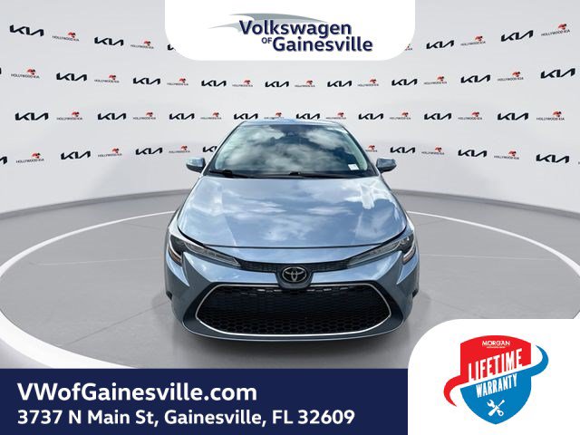 Used 2020 Toyota Corolla LE FWD image 3