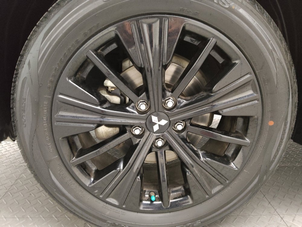 Used 2019 Mitsubishi Eclipse Cross AWD image 31