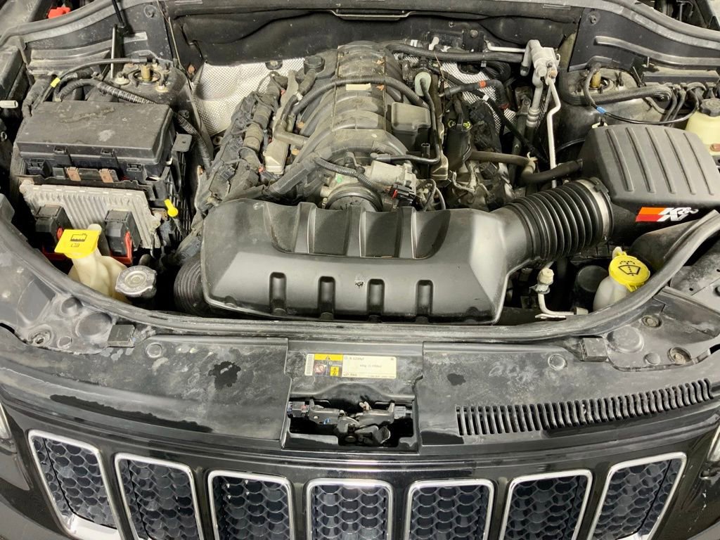 Used 2015 Jeep Grand Cherokee Overland w/ Advanced Technology Group image 8