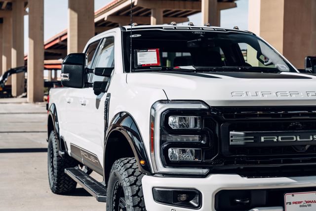 New 2026 Ford F250 Lariat w/ Black Appearance Package image 5