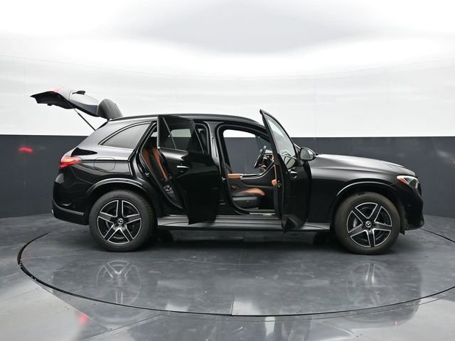 Used 2023 Mercedes-Benz GLC 300 image 45