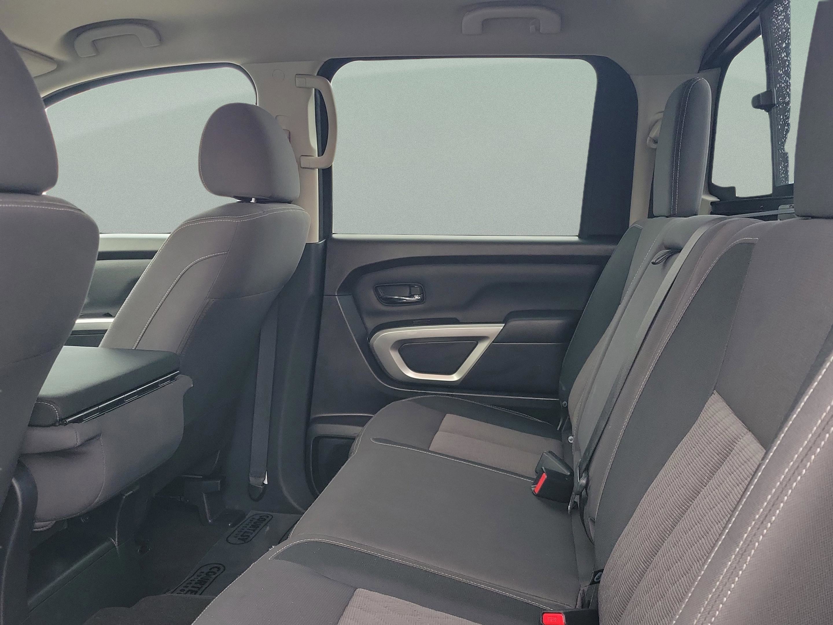 Certified 2023 Nissan Titan SV image 13