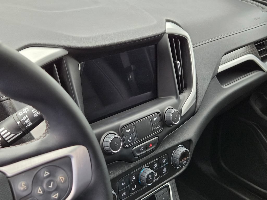 Used 2024 GMC Terrain SLT w/ Elevation Edition AWD/4WD image 8