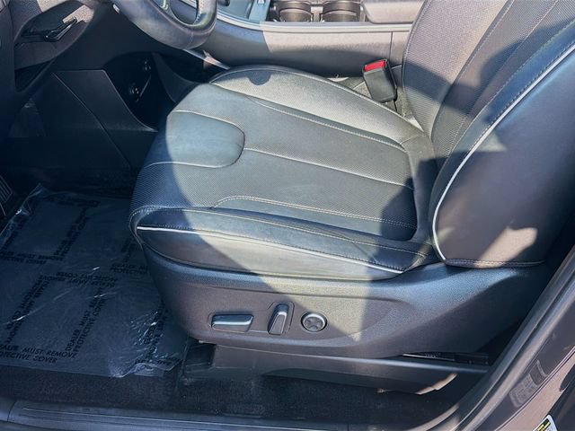 Used 2023 Hyundai Palisade SEL FWD image 17