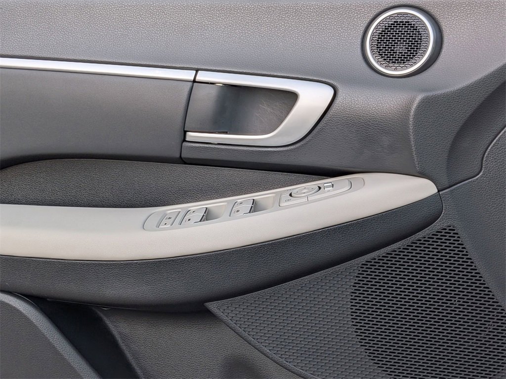 Used 2025 Hyundai Sonata SEL image 11