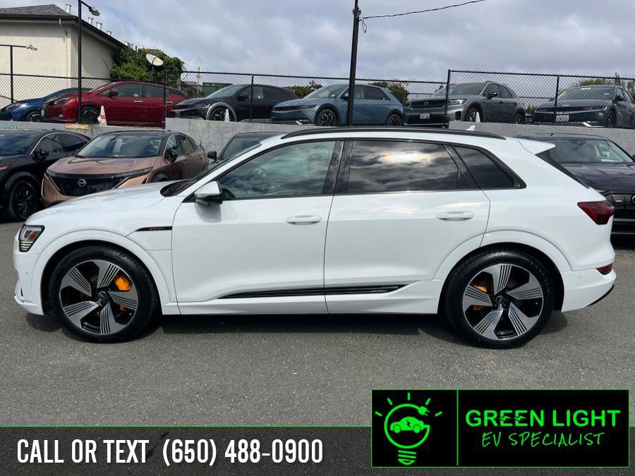 Used 2023 Audi e-tron Premium Plus w/ Premium Plus Package image 8