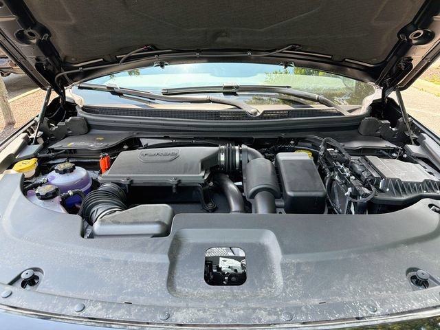 New 2026 Jeep Cherokee Overland w/ Advanced Pro Tech Group AWD/4WD image 33