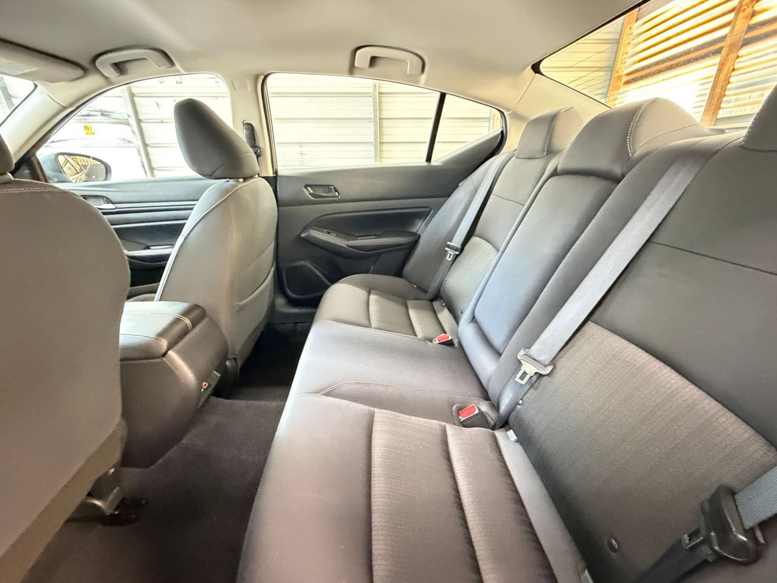 Used 2025 Nissan Altima 2.5 SV FWD image 21