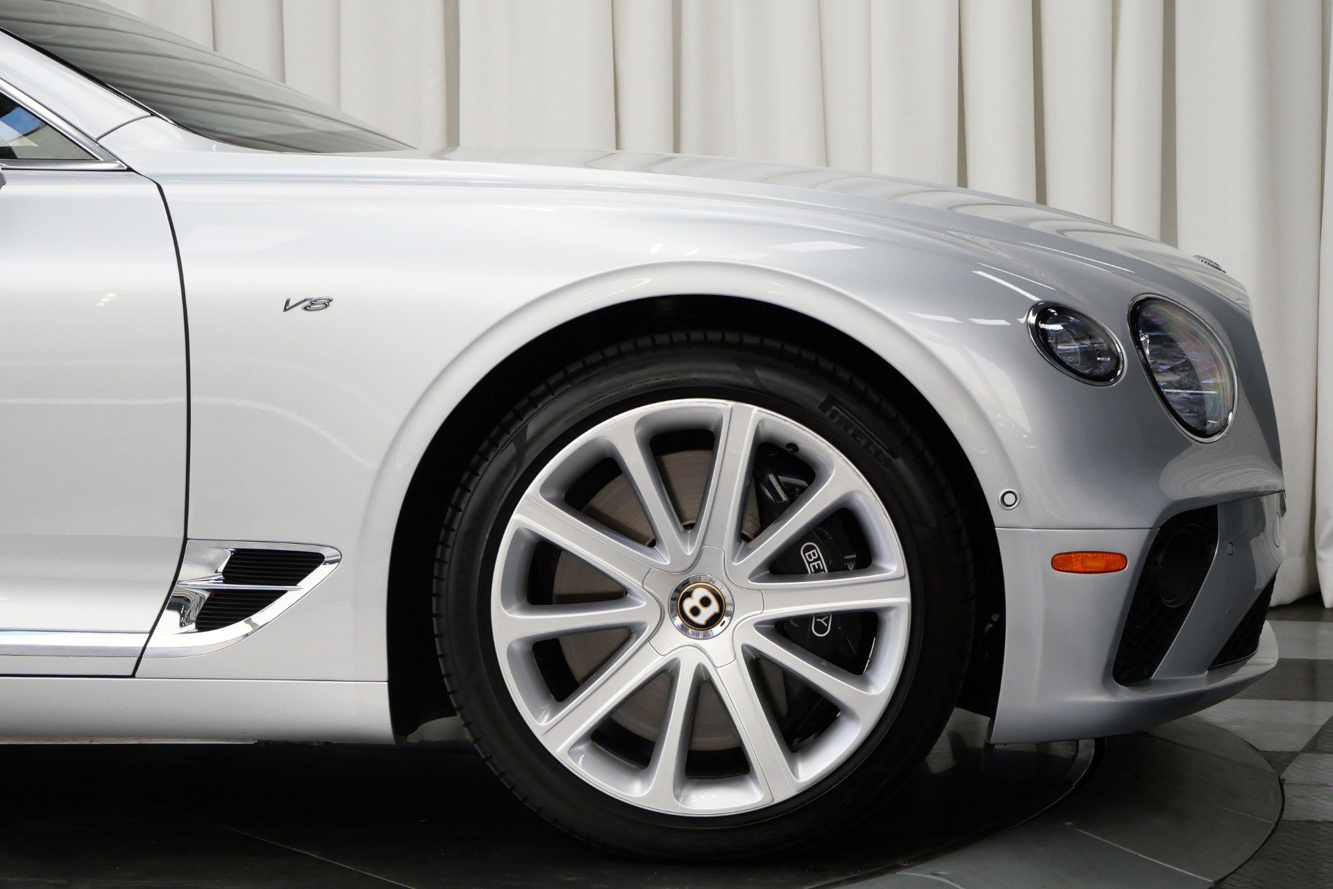 Used 2020 Bentley Continental GT V8 image 36