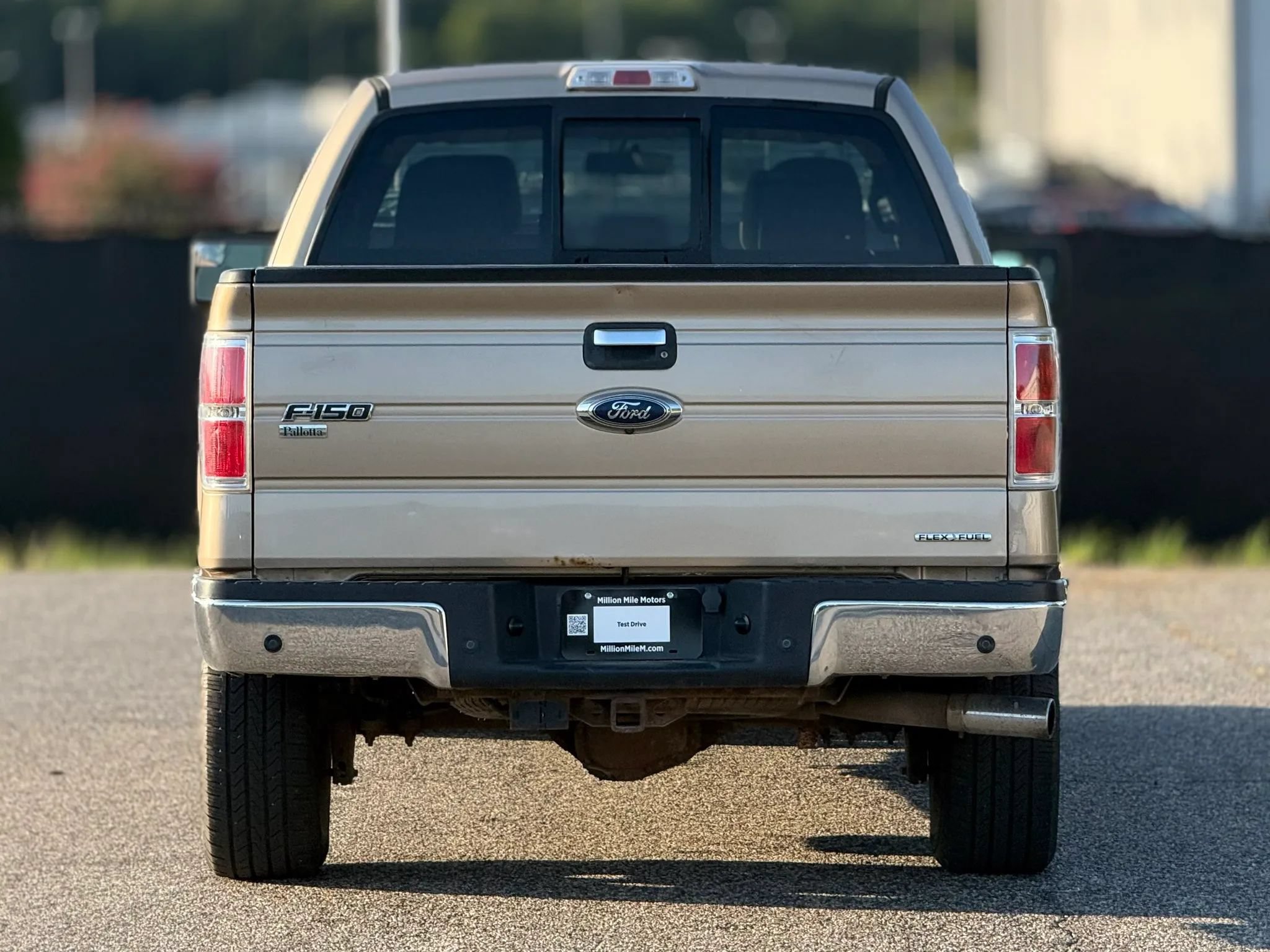 Used 2013 Ford F150 XLT w/ Luxury Equipment Group AWD/4WD image 4