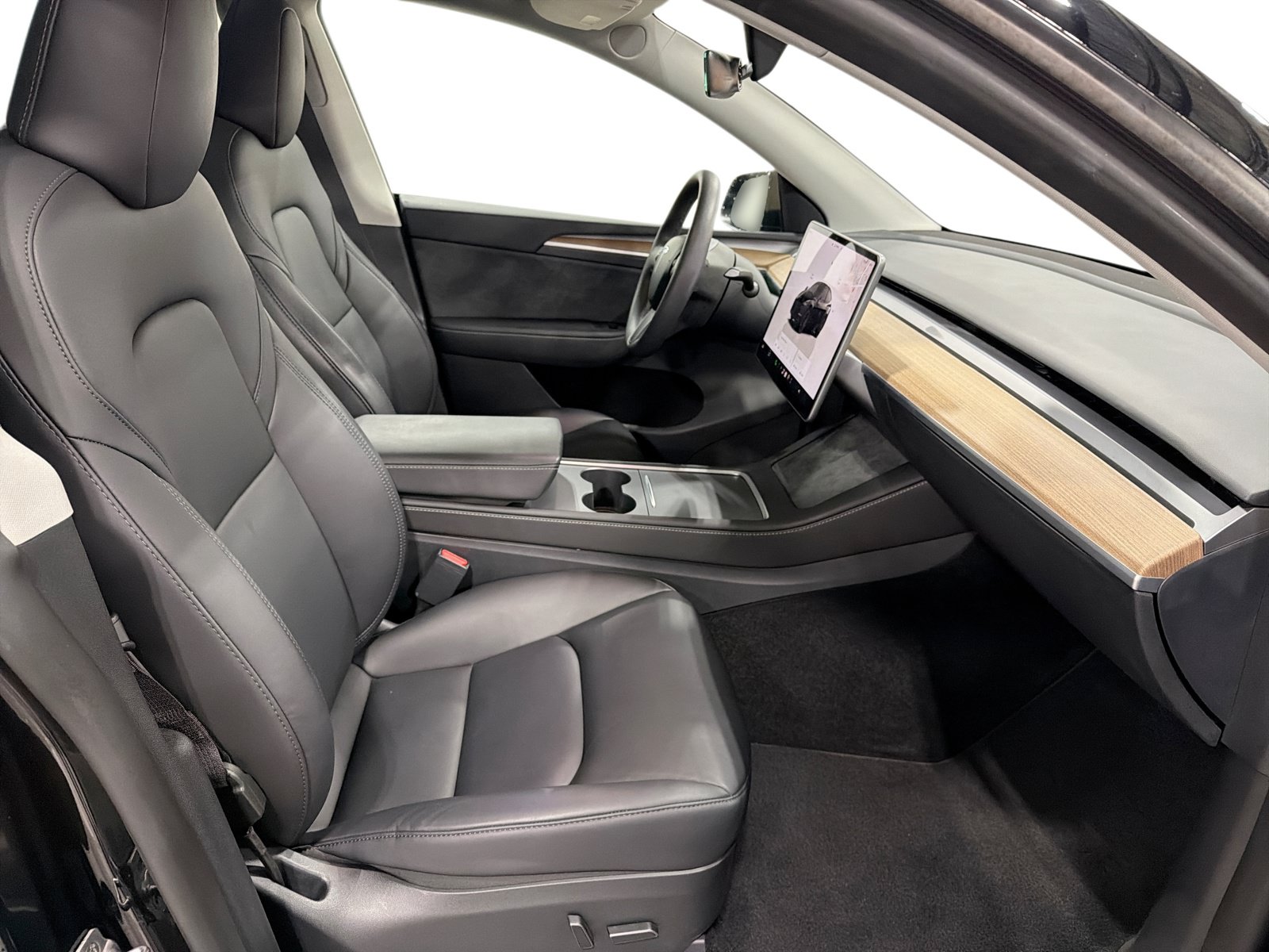 Certified 2023 Tesla Model Y Performance AWD/4WD image 13