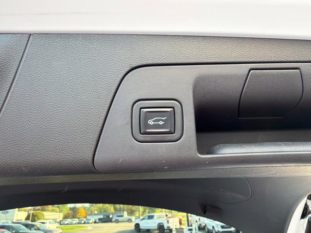 Certified 2022 Buick Envision Essence w/ Safety Package AWD/4WD image 27