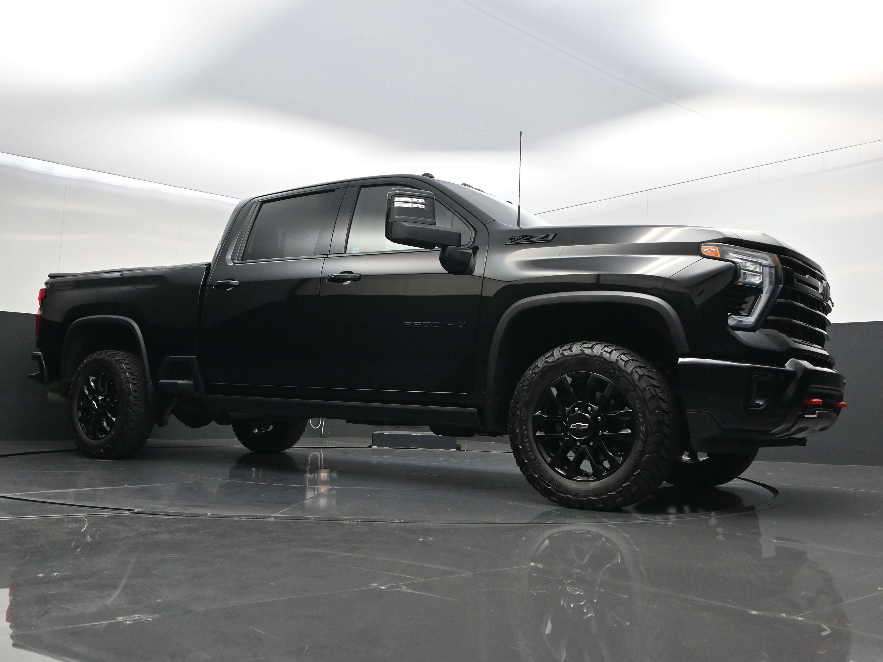 Used 2025 Chevrolet Silverado 2500 LTZ w/ Trail Boss Package AWD/4WD image 44