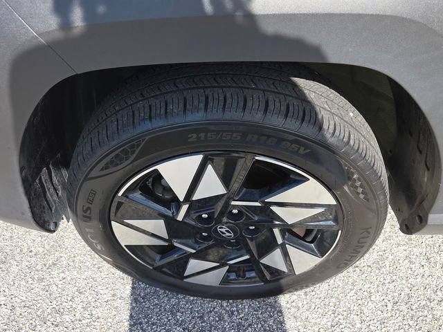 Used 2024 Hyundai Kona SEL AWD/4WD image 5