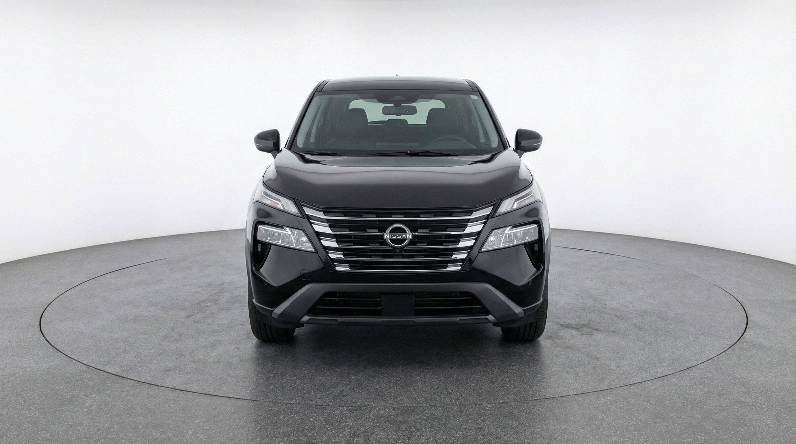 Used 2025 Nissan Rogue SV image 2