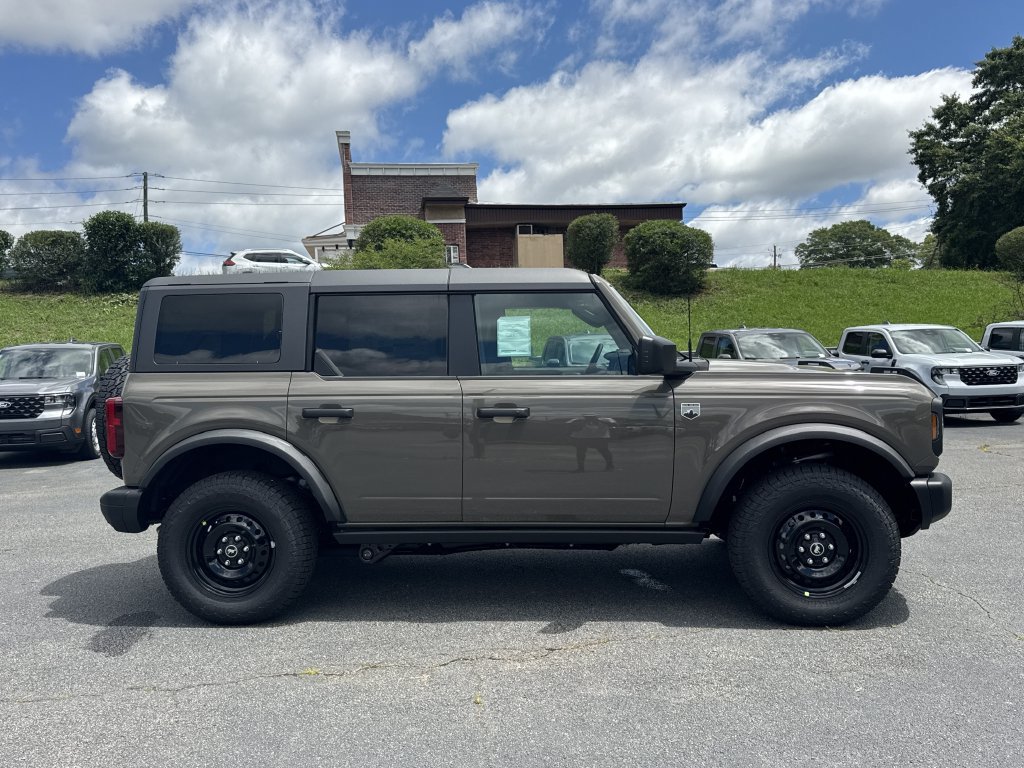 New 2026 Ford Bronco Big Bend w/ Black Diamond Package AWD/4WD image 8