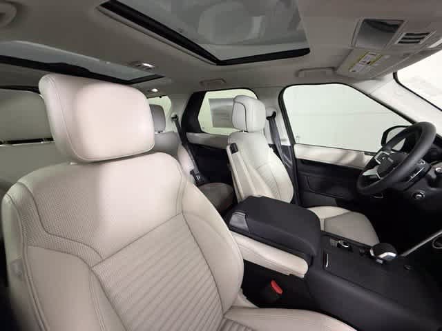 New 2026 Land Rover Discovery S AWD/4WD image 31