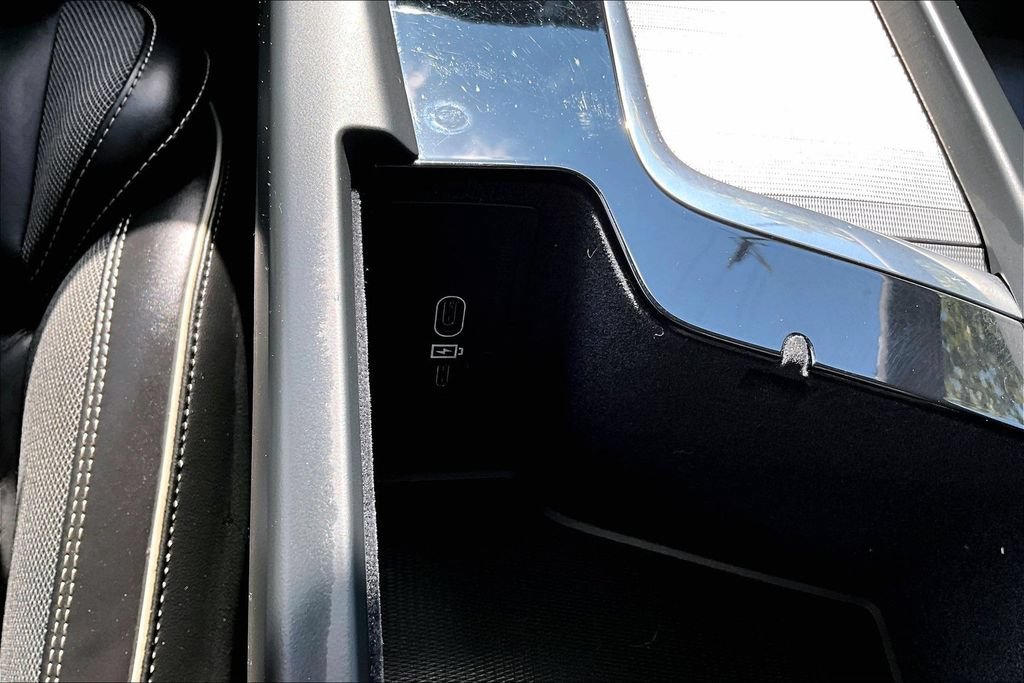 Certified 2023 Volvo XC60 T8 Polestar AWD/4WD image 34