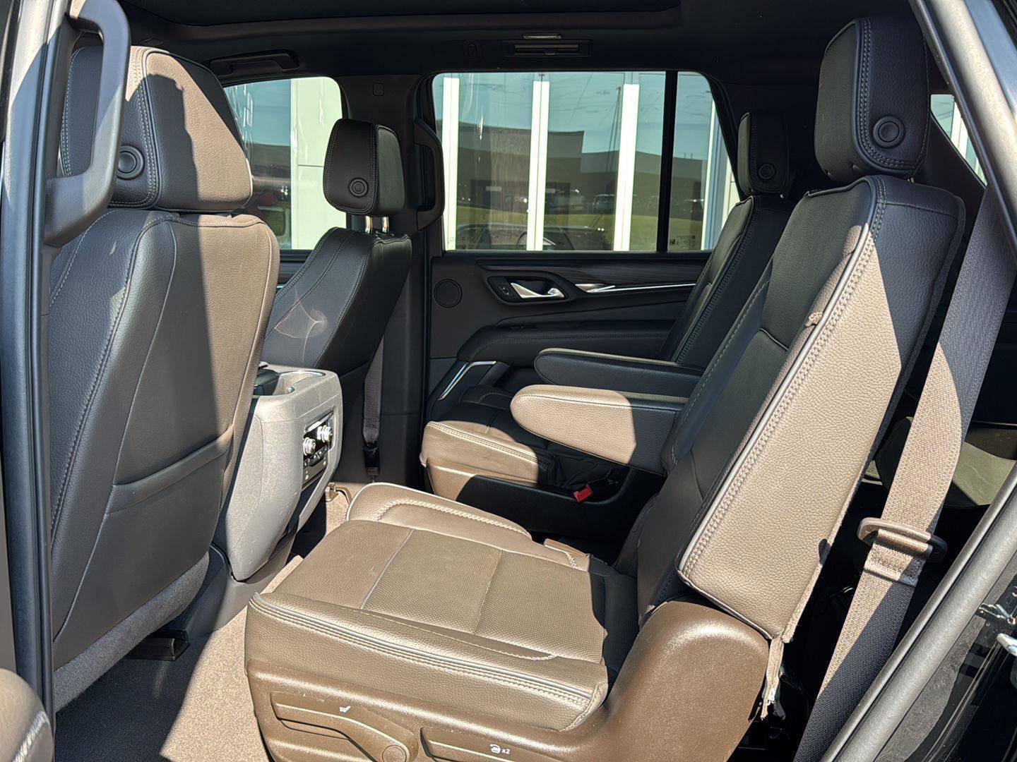 Used 2023 GMC Yukon Denali image 9