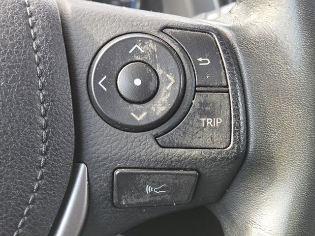 Used 2017 Toyota RAV4 Limited image 13