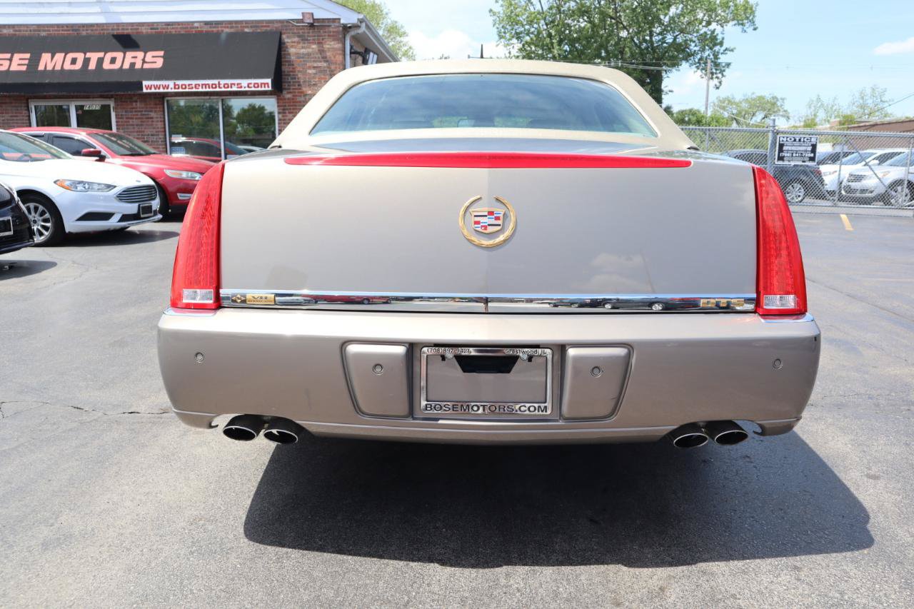 Used 2007 Cadillac DTS Luxury II FWD image 4