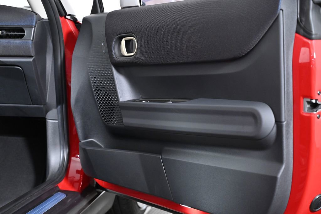 Certified 2025 MINI Cooper 2-Door Hardtop image 26