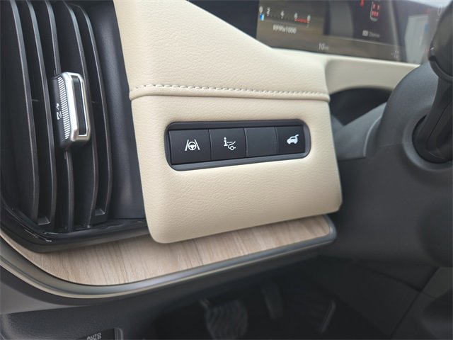 New 2026 Nissan Armada Platinum image 19