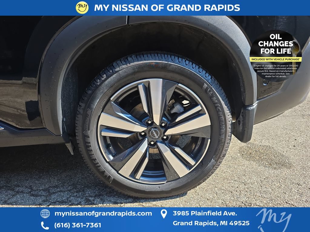 Used 2023 Nissan Rogue SL w/ SL Premium Package AWD/4WD image 32