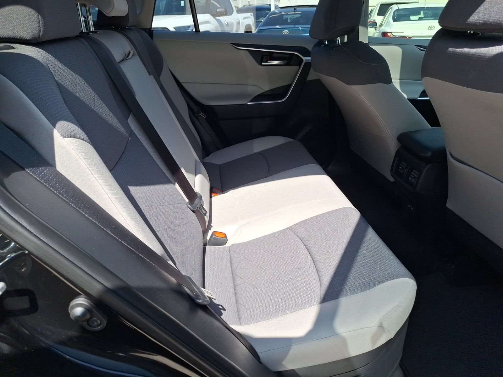 Used 2025 Toyota RAV4 XLE w/ Convenience Package AWD/4WD image 31
