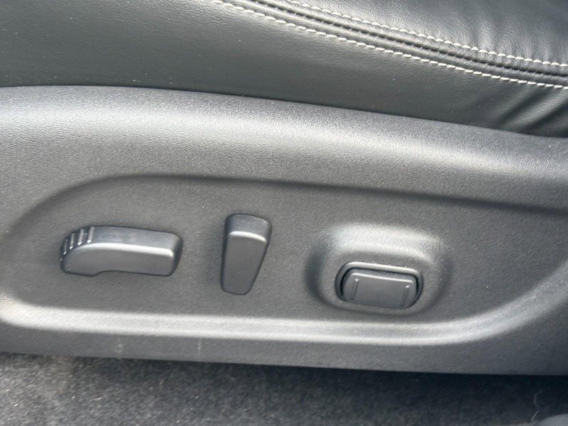 Used 2024 Nissan Murano SV w/ SV Midnight Edition Package image 23