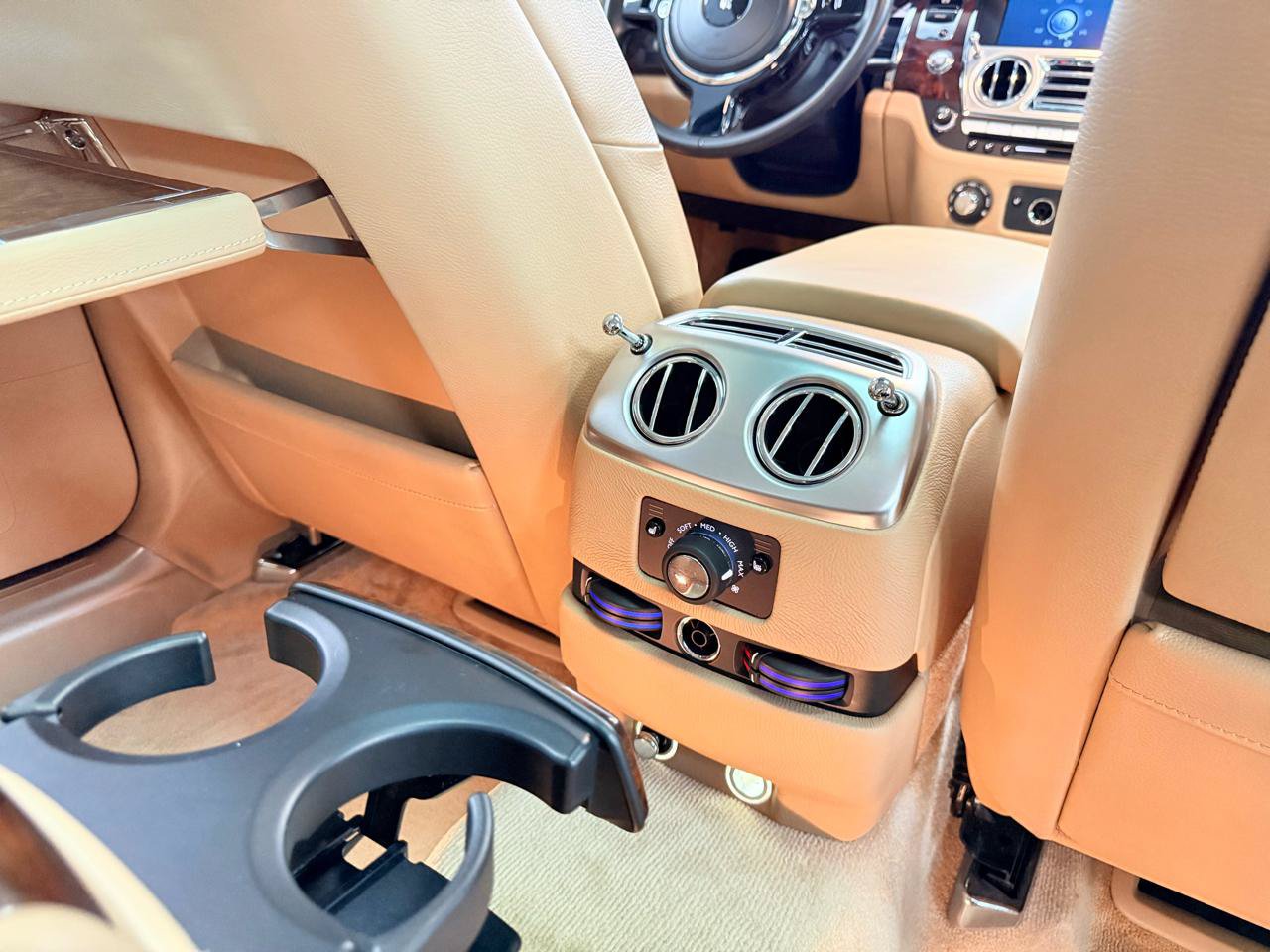 Used 2011 Rolls-Royce Ghost RWD image 22
