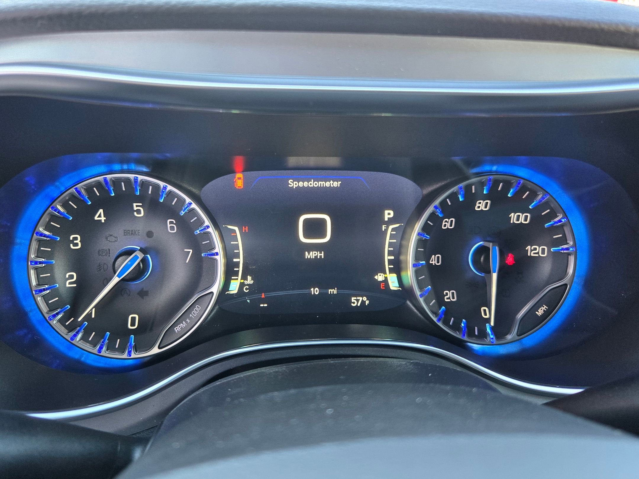 New 2026 Chrysler Pacifica Limited w/ Uconnect Theater Family Group image 15