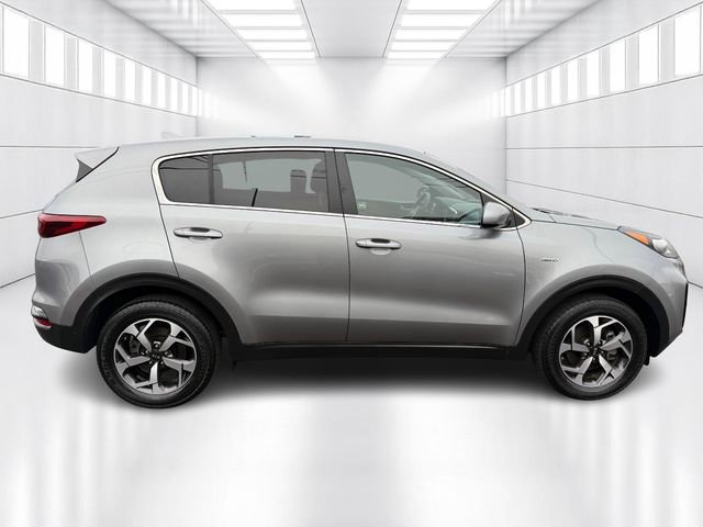 Used 2020 Kia Sportage LX image 4