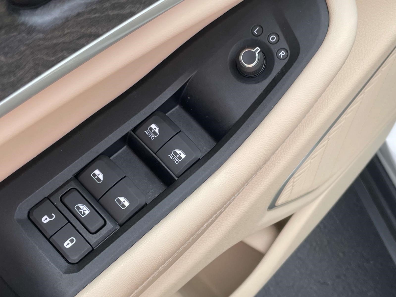 Used 2022 Jeep Grand Cherokee L Limited w/ Luxury Tech Group II AWD/4WD image 19