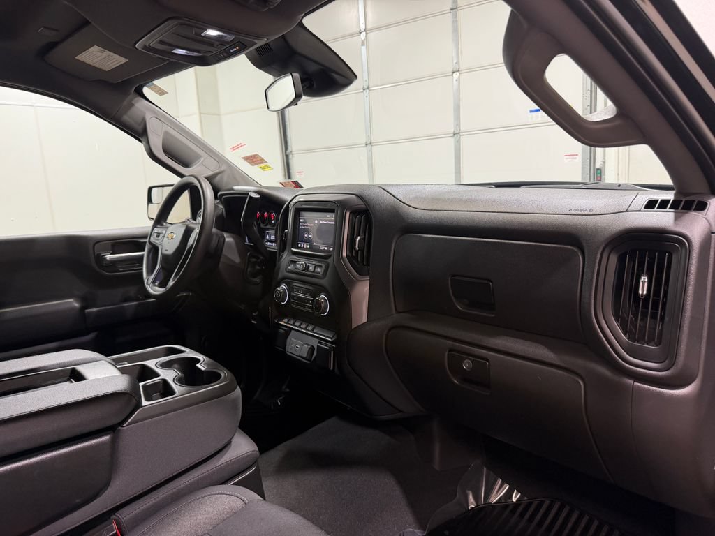 Used 2022 Chevrolet Silverado 1500 Custom AWD/4WD image 30