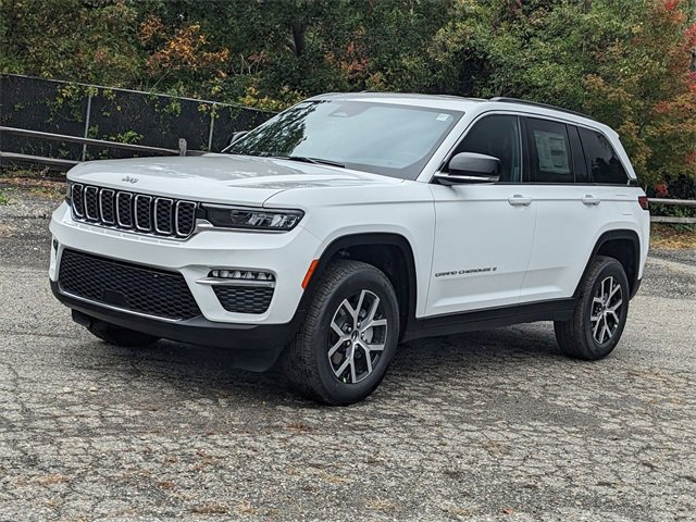 New 2025 Jeep Grand Cherokee Limited image 5