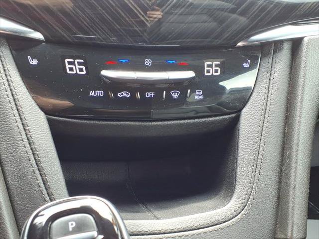 Used 2022 Cadillac XT6 Premium Luxury AWD/4WD image 23