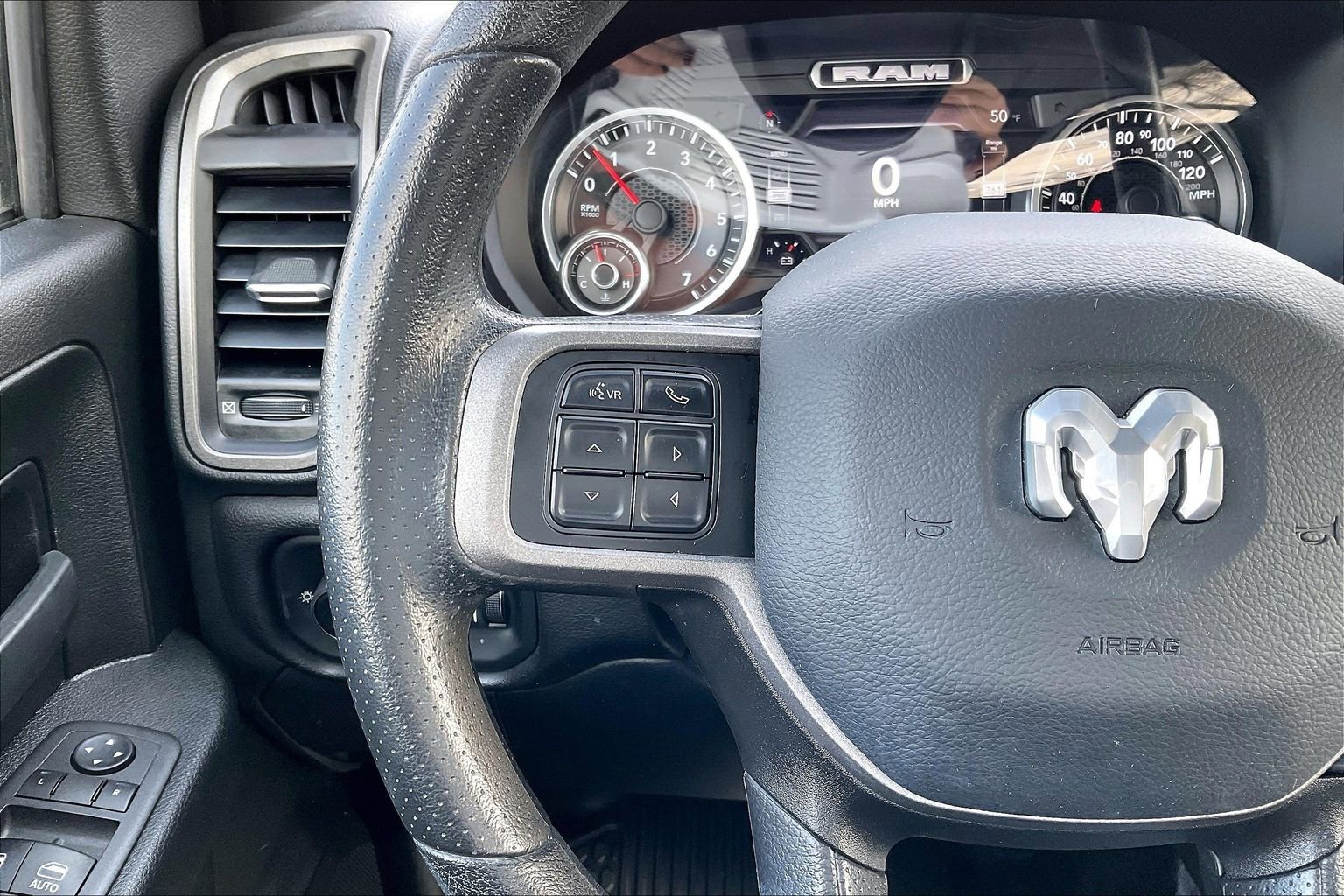 Used 2022 RAM 2500 Tradesman w/ Chrome Appearance Group image 12