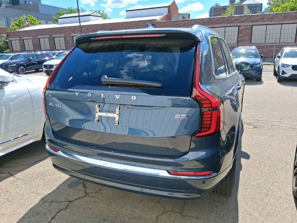 New 2026 Volvo XC90 B5 Core w/ Protection Package AWD/4WD image 6