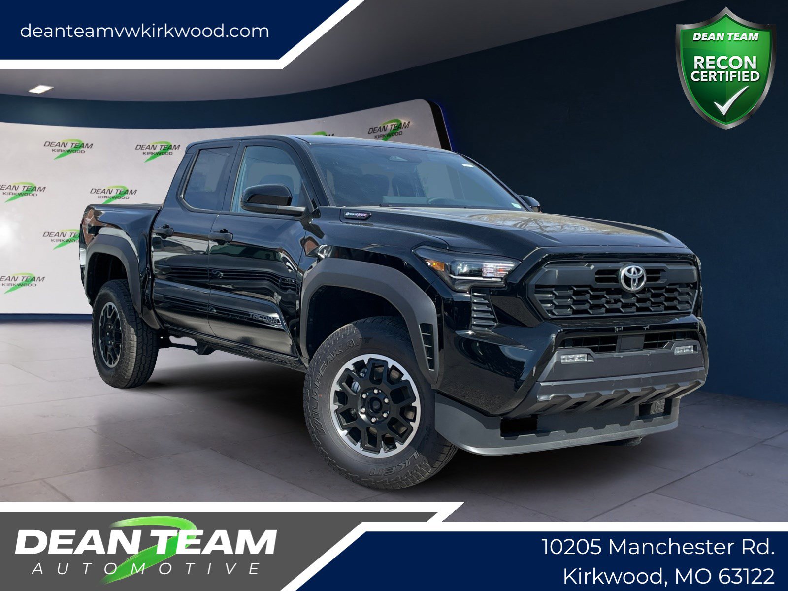 Used 2025 Toyota Tacoma TRD Off-Road AWD/4WD image 1