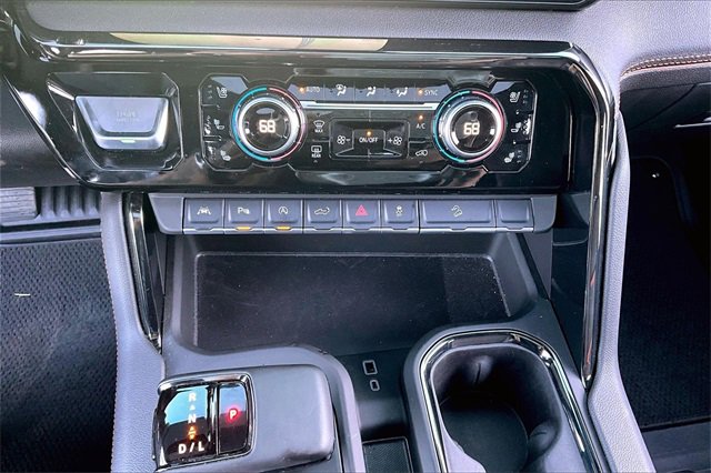 Used 2025 GMC Sierra 1500 AT4 w/ AT4 Premium Package image 17