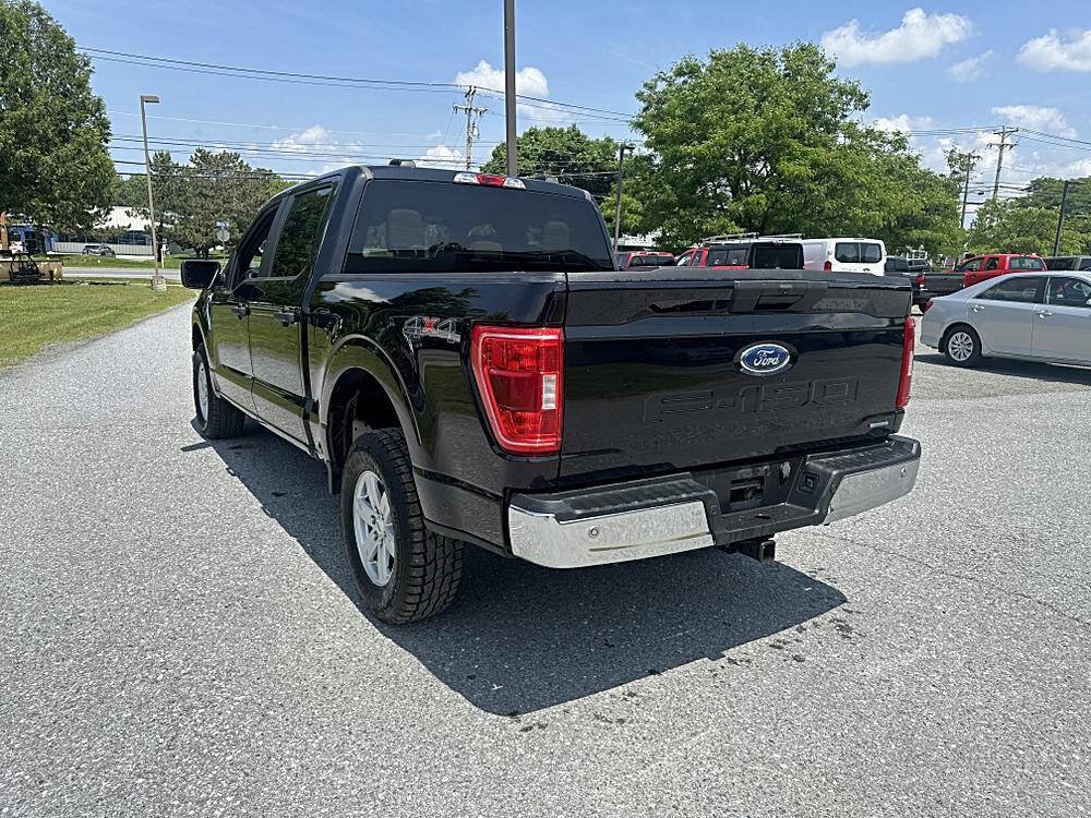 Used 2023 Ford F150 XLT image 3