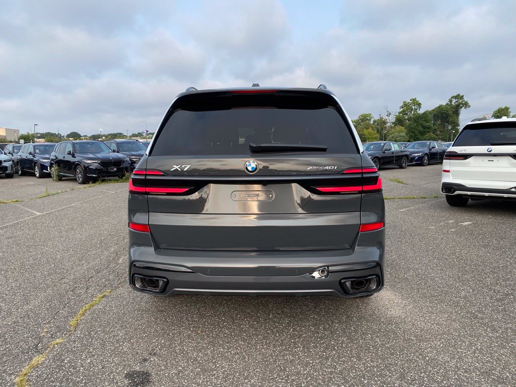 New 2027 BMW X7 xDrive40i w/ Executive Package AWD/4WD image 3