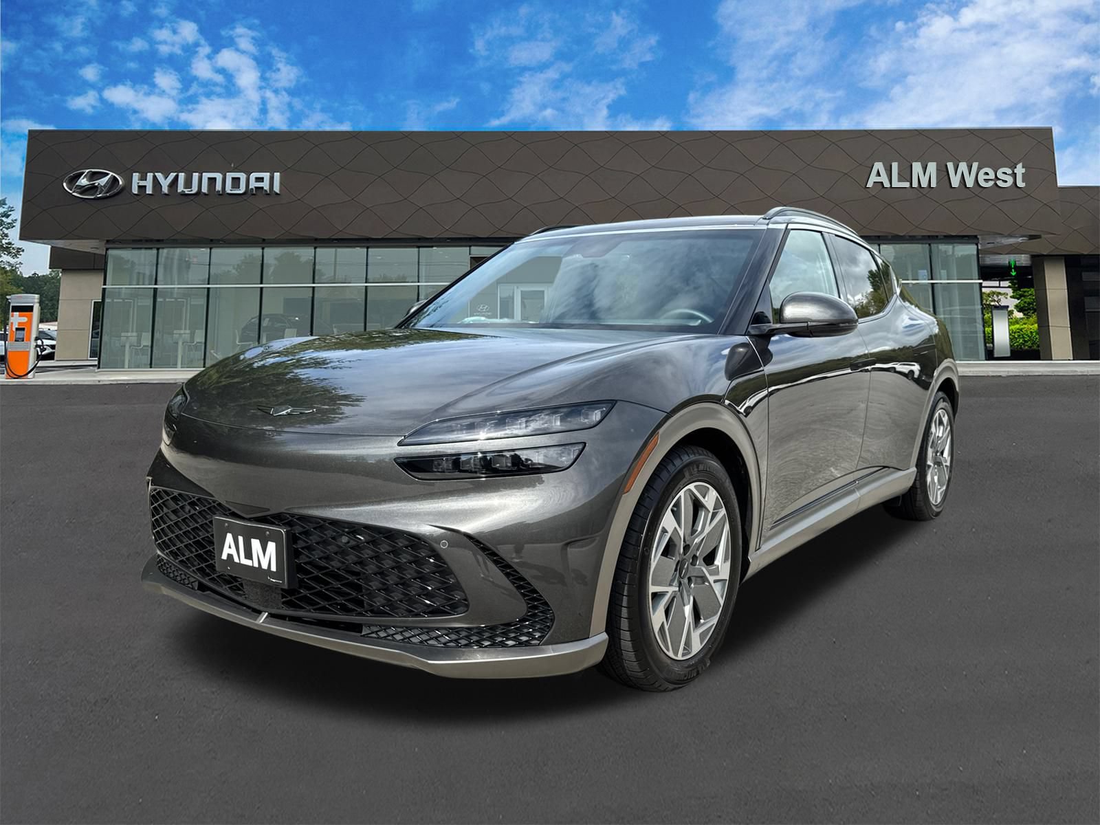Used 2025 Genesis GV60 RWD image 1