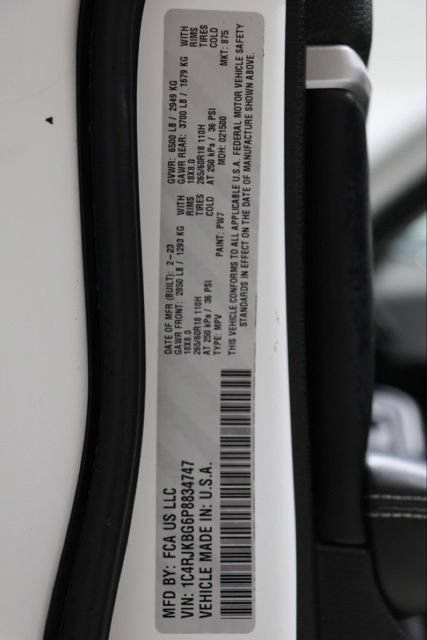Used 2023 Jeep Grand Cherokee L Limited w/ Luxury Tech Group II AWD/4WD image 46