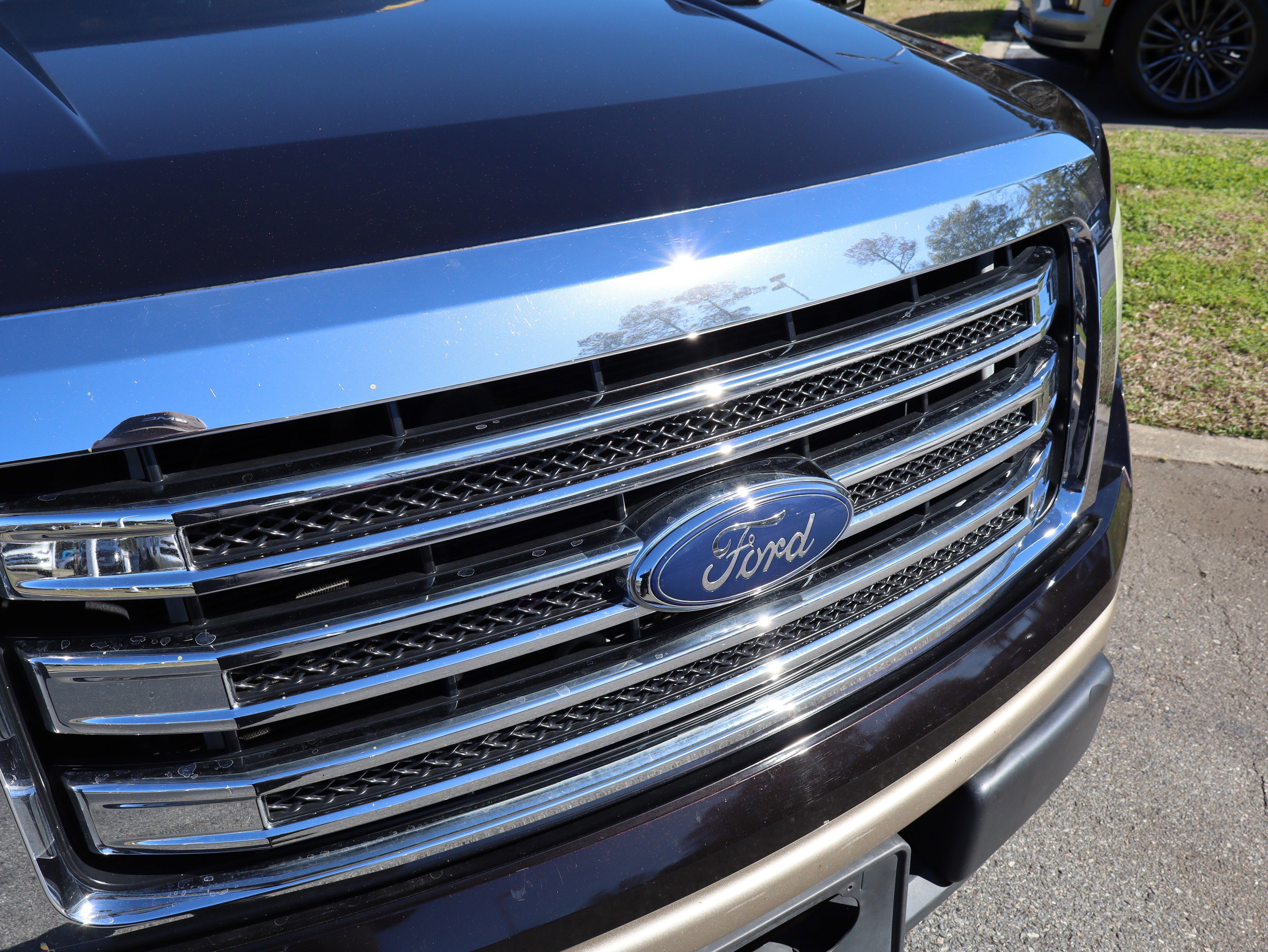 Used 2013 Ford F150 Lariat w/ Mid Equipment Group image 42