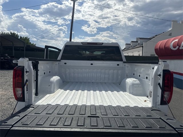 Used 2023 GMC Sierra 1500 SLE image 23