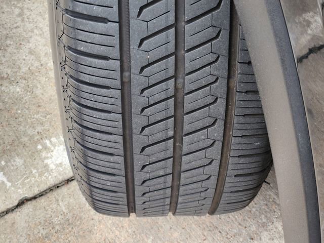 Used 2023 Cadillac XT4 Premium Luxury FWD image 11